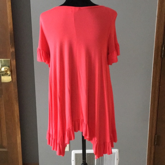 Coral ruffled top - Picture 2 of 7